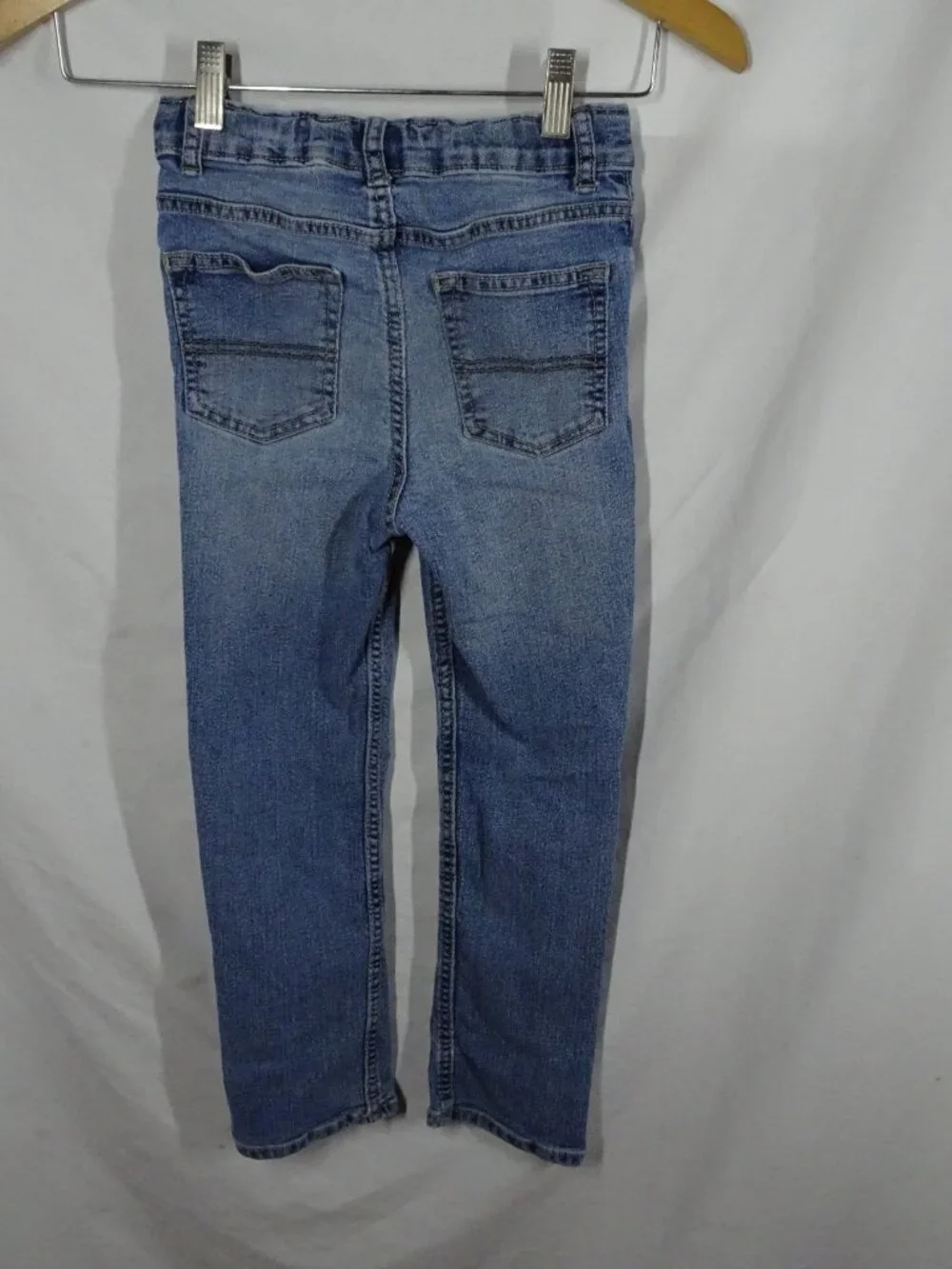 Oshkosh B'gosh Youth Boy Blue Distressed Jeans Size 7 /7A